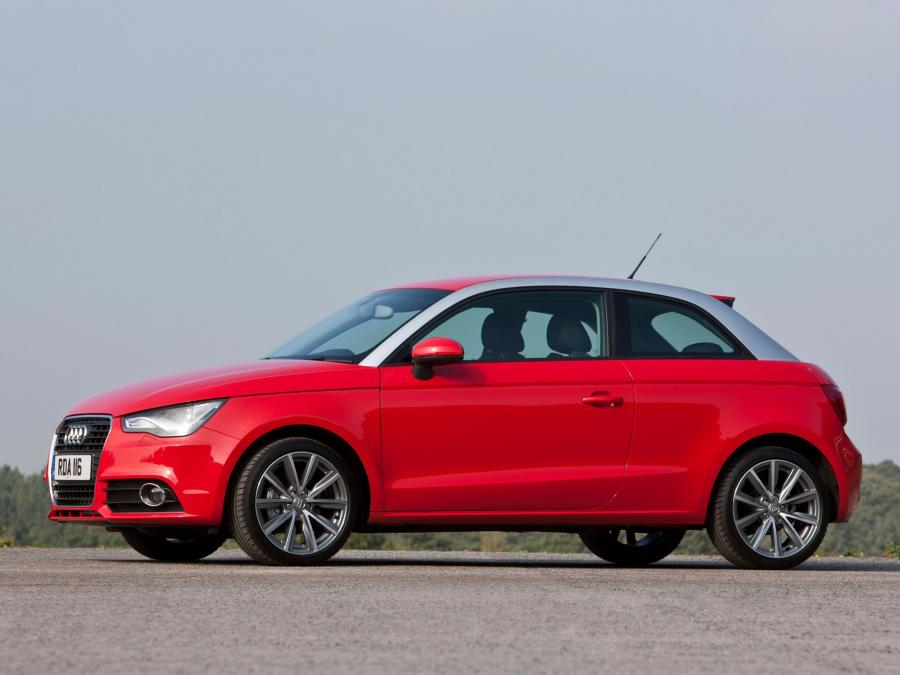  Audi A1 TDI (8X) 2010 года  (UK) (фото 21 из 29)